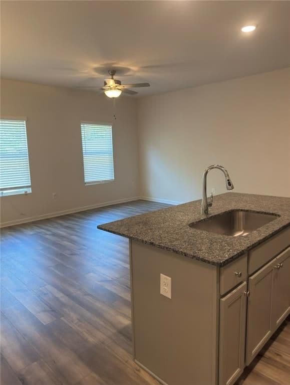 Photo - 1004 Merritt Dr