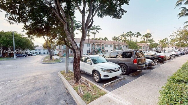 Photo - 2921 SE 13th Rd Unit 104-39