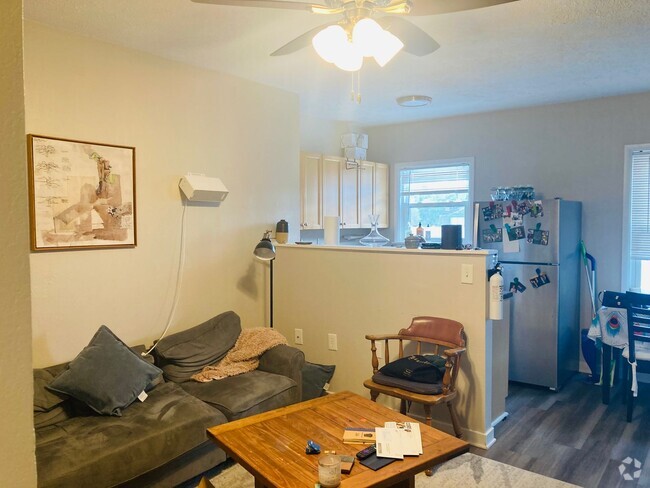 Building Photo - 1628 Lowrie Street Rear Unit LW 1628 - 3 Rental