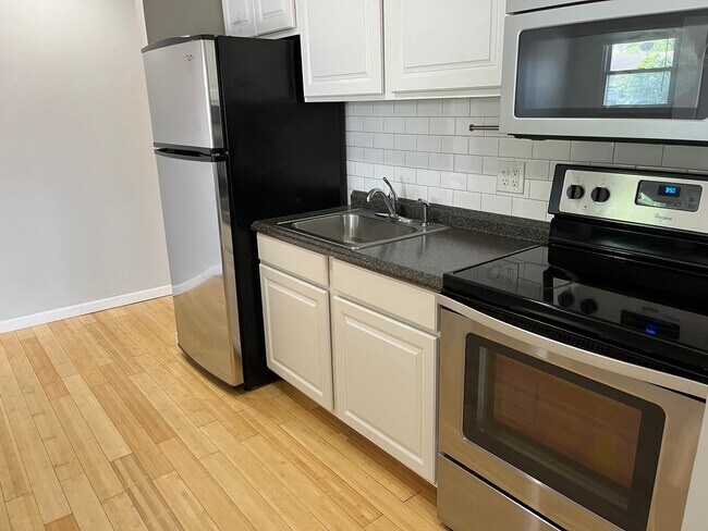 Photo - 212 W Locust St Unit C