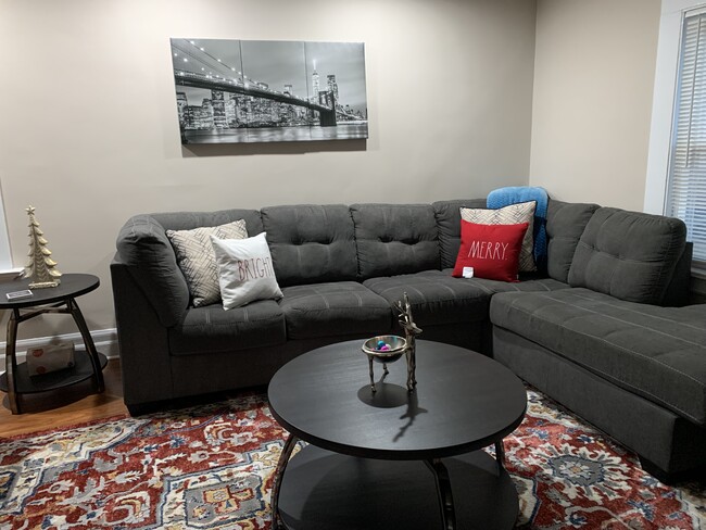 Photo - 9 Francis Pl Unit Fully Furnished 4 BR APT