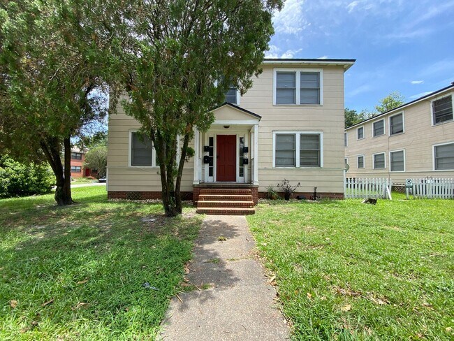 Photo - 2608 College St Unidad 2