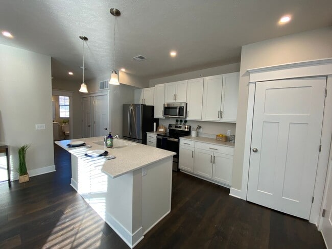 Photo - New 1 Bedroom 1 Bathroom Ground Floor Corner Unit in Ralston Unidad 2C -  110 A612