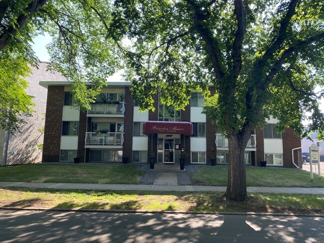 Building Photo - Princeton Manor