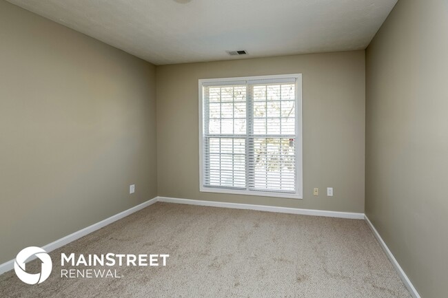 Photo - 3433 Foster Ridge Tr SW