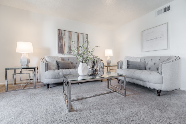 Photo - Garden Gate Apartments