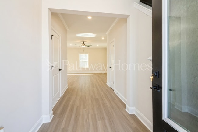 Photo - 148 Wembury Ln