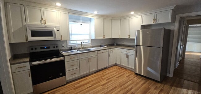 Photo - 1110 Trout Brook Dr