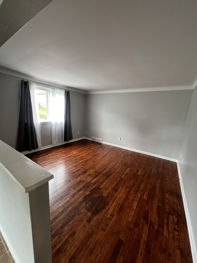Building Photo - 1163 Delaware St Rental