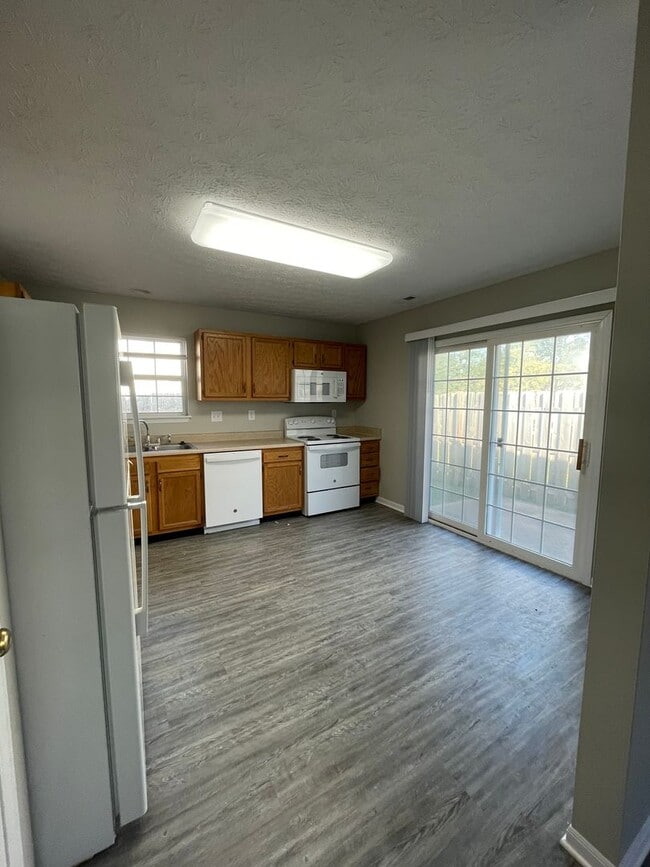 Photo - Three Bedroom Single Family Home - West La...