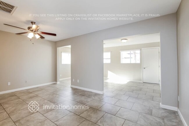 2720 E Michelle Dr