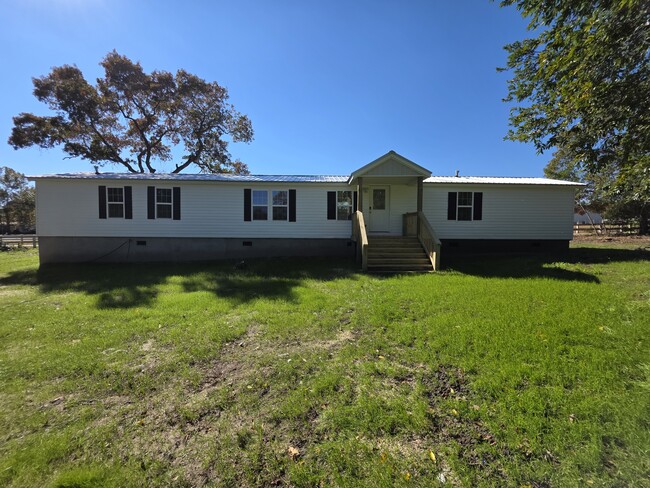 Photo - 714 Windy Rd