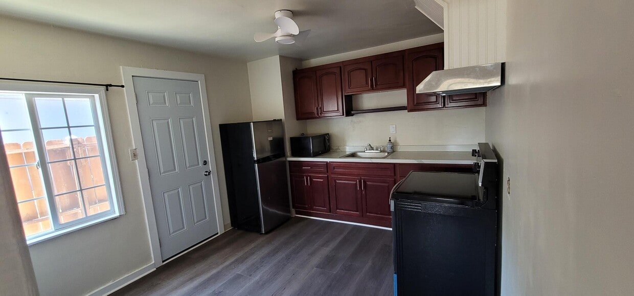 Photo - 24217 Clarendale St (Hayward, CA)