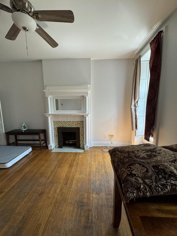 Photo - 221 Lancaster St