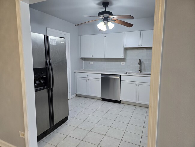 Photo - 10389 Dearlove Rd Unit 1I