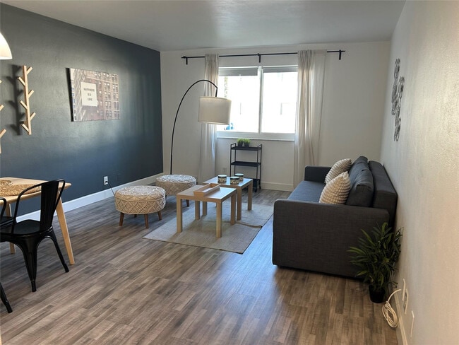 Photo - 1821 NE 62nd St Unit 303