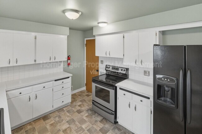 Photo - 612 E Walton Ave