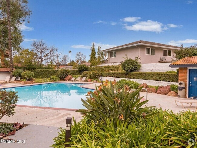 Building Photo - 31550 Agoura Rd Rental