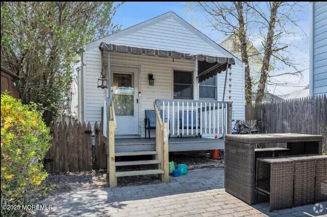 Building Photo - 503 1/2 Park Pl Ave Rental