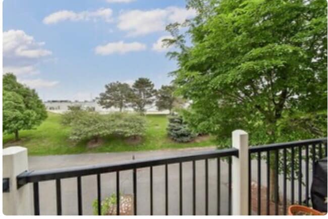 Photo - 475 Plaza Pl