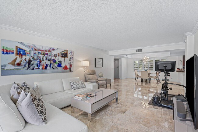 277 N Ocean Blvd Unit 1040