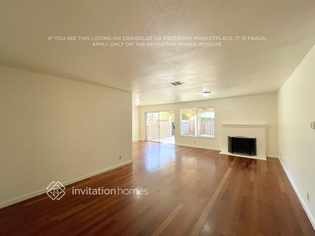 Photo - 2875 Georgia Dr House