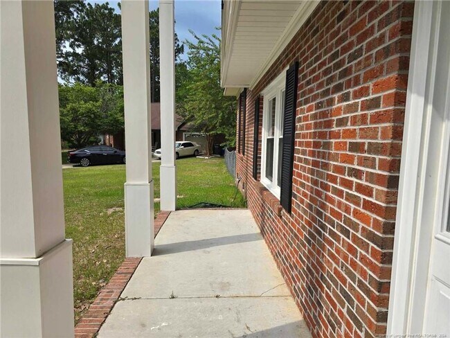 Photo - Conveniently located 3 bedroom!