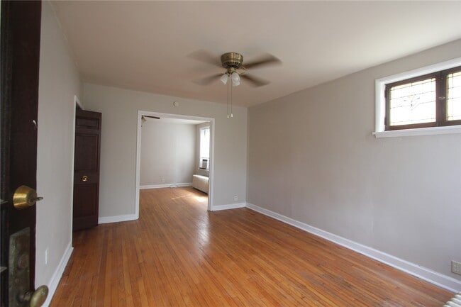 Photo - 5424 Rhodes Ave Unit 1F