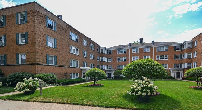 Photo - 520 Michigan Ave Unidad 1W Rental