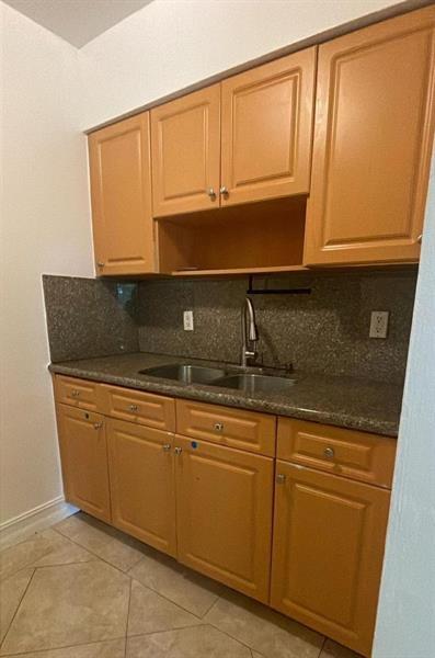 Photo - 3007 N Andrews Ave Unit 3