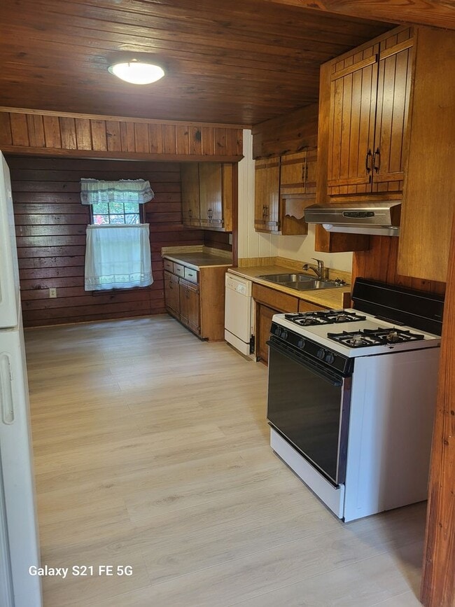 Building Photo - 1506 Myrtle Ave Rental