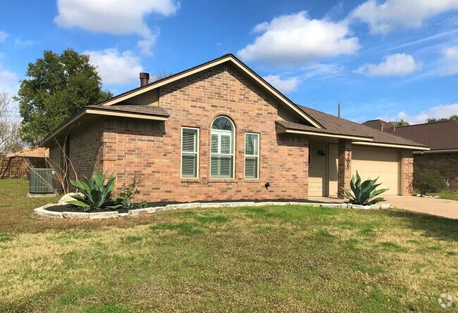 Building Photo - 3709 Brighton Dr Rental