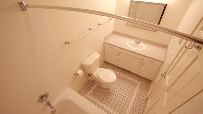 Bathroom - 120 29th Ave Unit 1