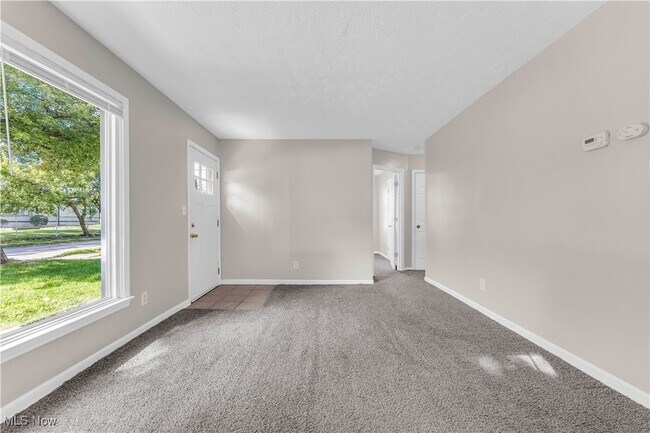 Photo - 12706 Bennington Ave