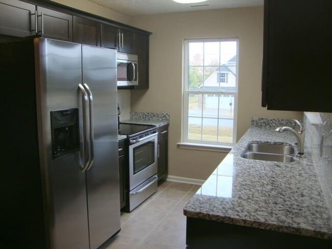 Photo - 103 Jericho St