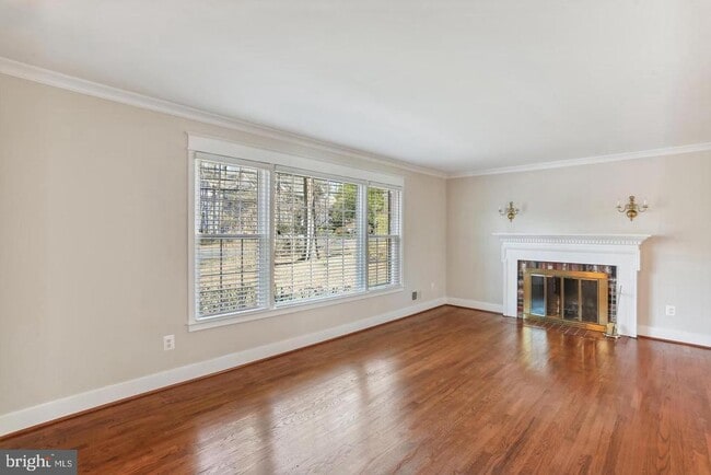 Photo - 9303 Fernwood Rd