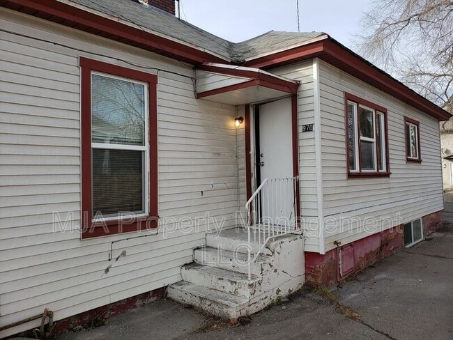 Photo - 970 W Center St