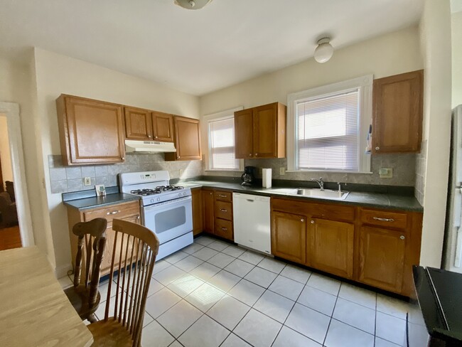 Photo - 42 Bromfield Rd