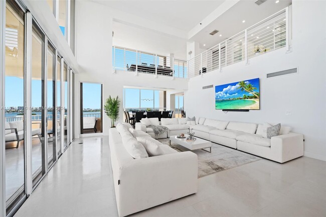 Photo - 11113 Biscayne Blvd Condominio Unidad PH4