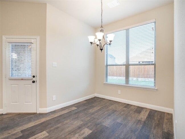 Photo - 312 Delaford Dr