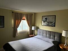 Photo - 6852 S High St