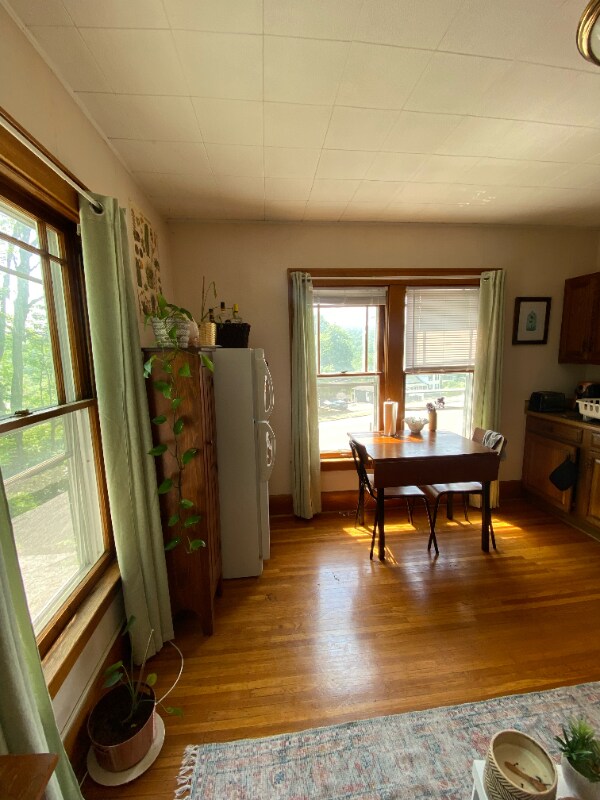 Photo - 100 Main St Unit Upstairs 3