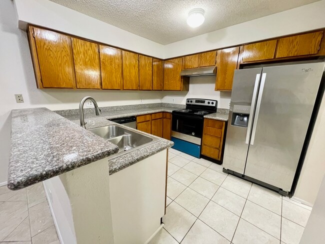 Photo - 2710 Grants Lake Blvd Unit 5