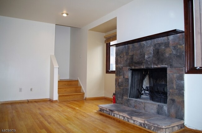 Photo - 17 Village Way