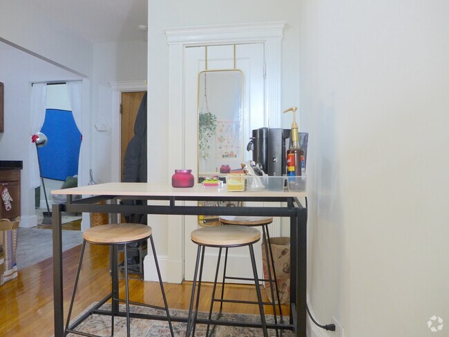 Building Photo - 53 Hemenway St Unit 14 Rental