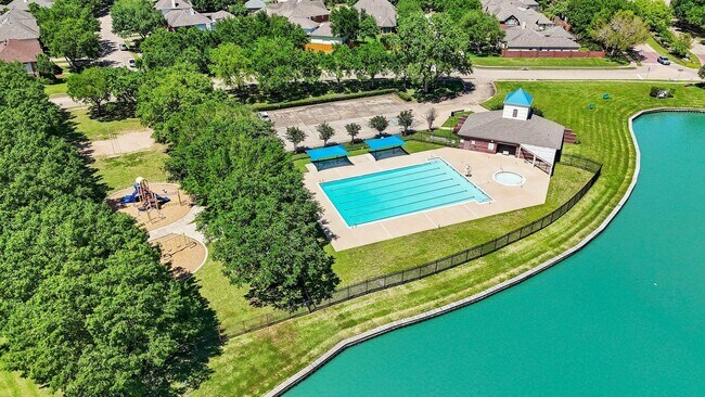 Photo - 3531 Shoreview Ln