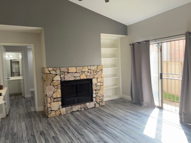 Building Photo - 6701 Sands Point Dr Unit 48