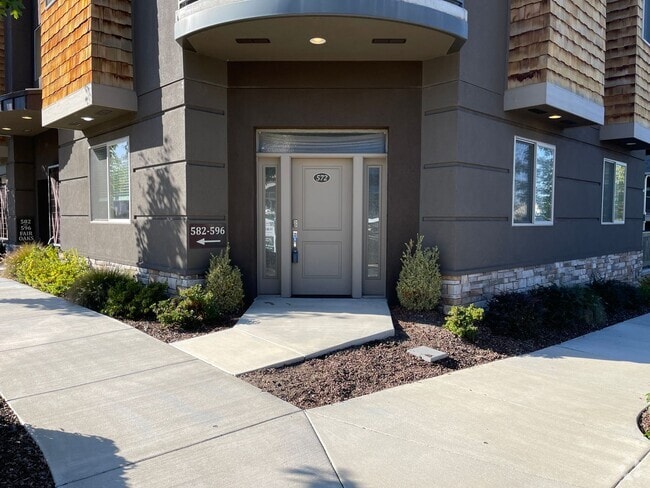 Building Photo - Beautiful 2bd/2bth Located at Meadowbrook ... Rental