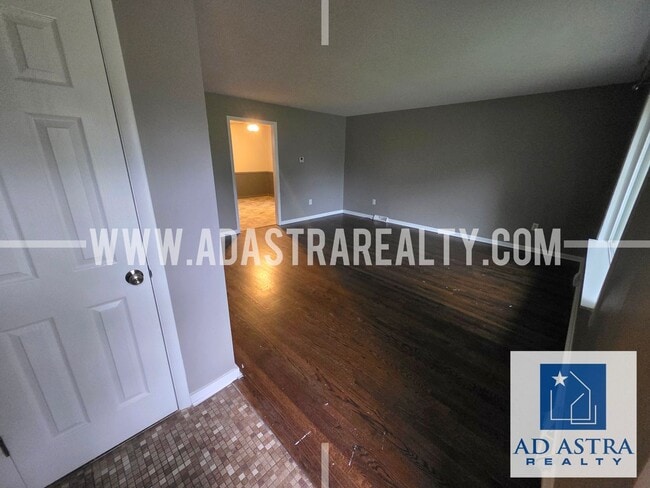 Photo - 208 Brookside Dr