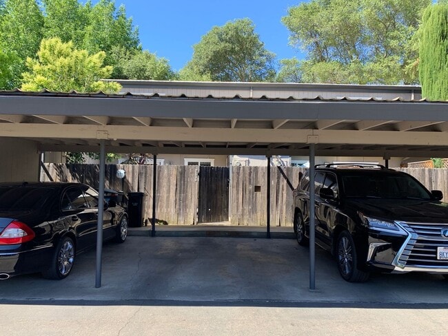 Photo - 50% OFF 1st Months Rent !!! 3 Bedroom, 2 1/2 Bath in Fair Oaks